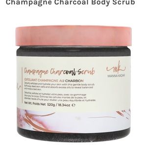 🌟 MANNA KADAR BEAUTY
Champagne Charcoal Scrub 🔸